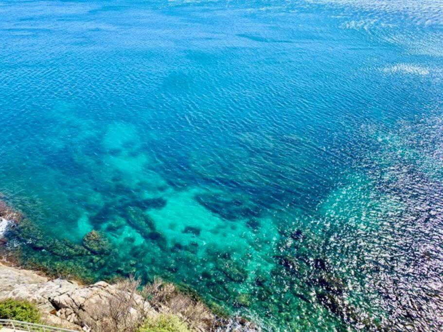 Апартаменты Les Pieds Dans L'Eau, La Tete Dans Les Nuages, Росас Экстерьер фото